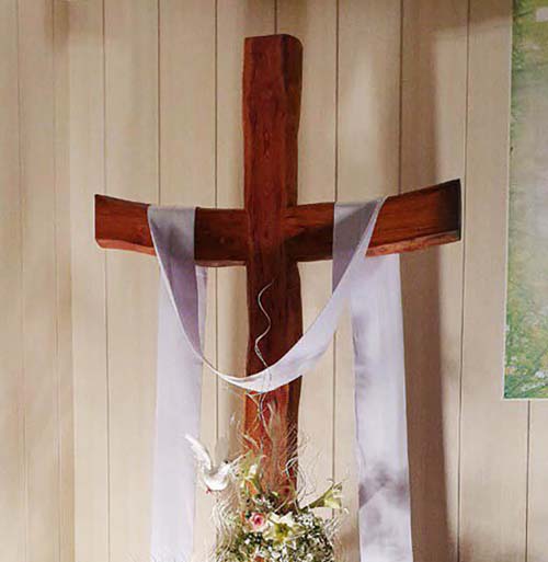참죽나무 강대상 십자가
